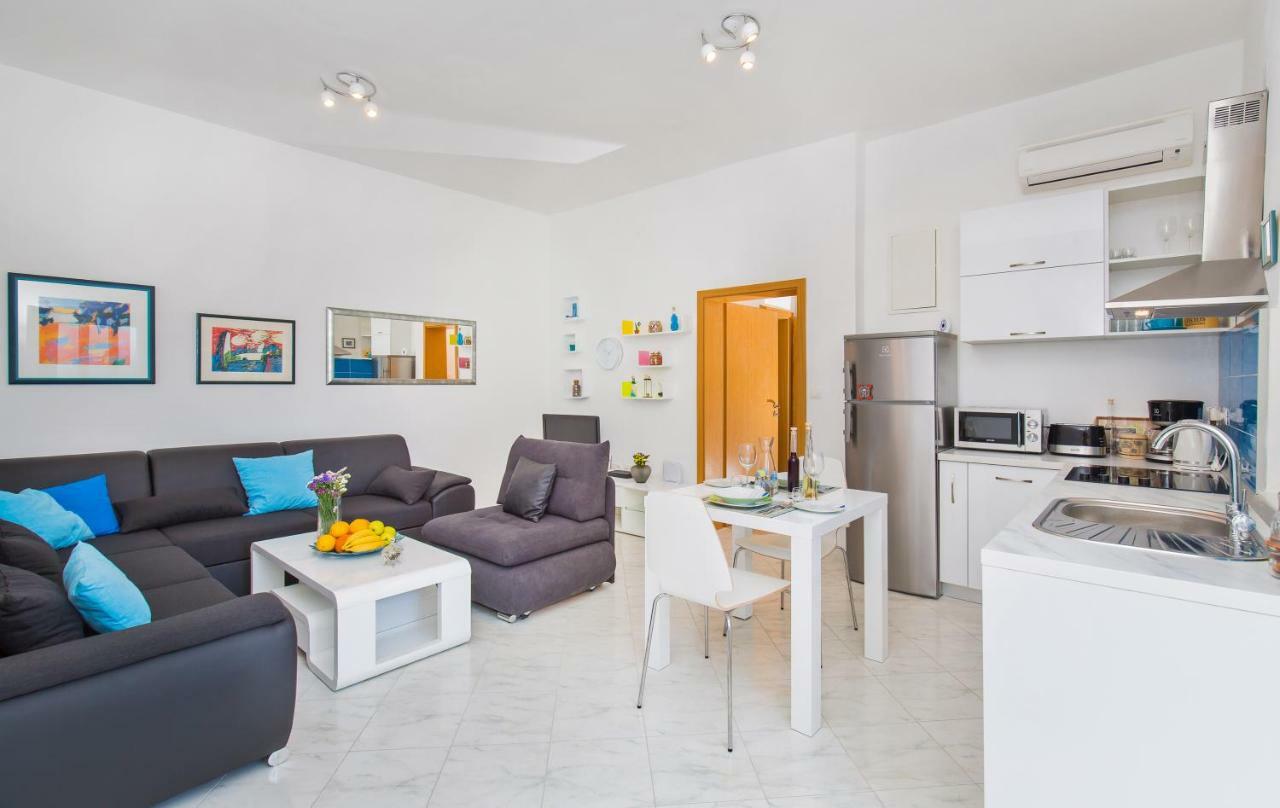 The Happy Apartment Дубровник Екстериор снимка